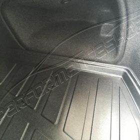 Audi A4 Sedan B9 Siyah Bagaj Havuzu