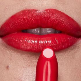 Avon Hydramatic Hot Pink Işıltılı Ruj