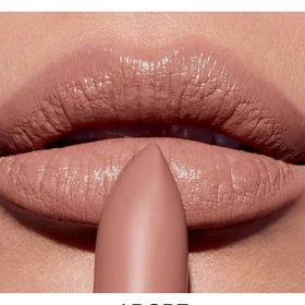Avon Legend Creme Adore 3.6 gr Kremsi Parlak Bitişli Ruj