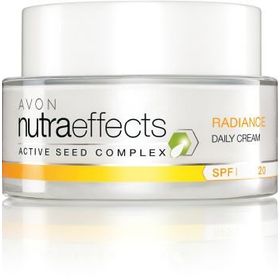 Avon Nutra Effects Radiance SPF 20 50 ml Gündüz Kremi