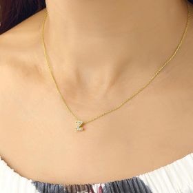 Azuris 925 Ayar Üç Boyutlu Taşlı Z Harf Gümüş Kolye
