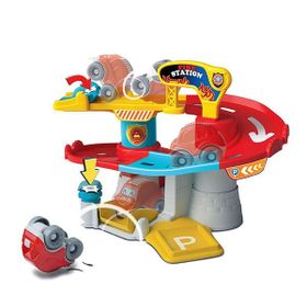 Baby Clementoni 17559 Eğlenceli Garaj