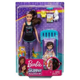 Barbie FHY97 Bebek Bakıcısı Bebeği ve Aksesuarları Oyun Seti