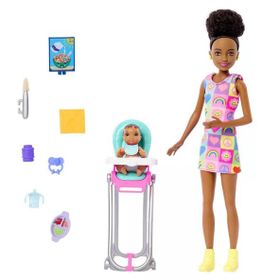 Barbie FHY97-HTK34 Bebek Bakıcısı Bebeği ve Aksesuarları Oyun Seti