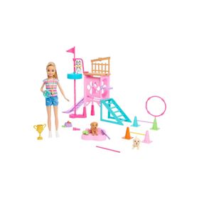 Barbie HRM10 Stacie'nin Köpekçik Oyun Parkı