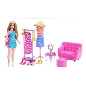 Barbie MTL-HPL78 'nin Pembe Kıyafet ve Aksesuar Askısı Oyun Seti