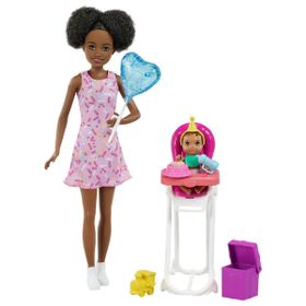 Barbie Parti Temalı GRP41 Bebek Bakıcısı Bebeği ve Aksesuarları Oyun Seti
