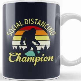 Baskı Dükkanı Bigfoot Social Distancing Champion Kupa