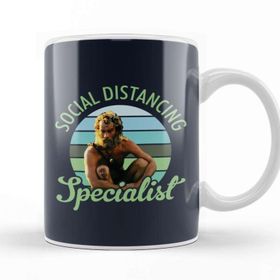 Baskı Dükkanı Cast Away Social Distancing Specialist Kupa Bardak