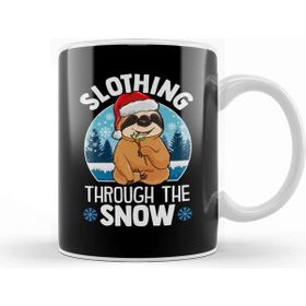 Baskı Dükkanı Cute Funny Slothing Through The Snow Christmas Kupa