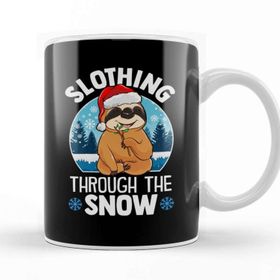Baskı Dükkanı Cute Funny Slothing Through The Snow Christmas Kupa