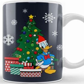 Baskı Dükkanı Donald Duck Around The Christmas Tree Beyaz 330 ml Porselen Kupa Bardak