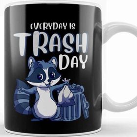 Baskı Dükkanı Everyday is Trash Day Raccoon Pun Kupa