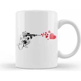 Baskı Dükkanı Graffiti Military Rifle Shooting Out Hearts Artsy Kupa