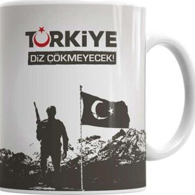 Baskı Dükkanı KB7004 Ayyıldız Türkiye Diz Çökmeyecek Türk Bayrağı Porselen Kupa Bardak