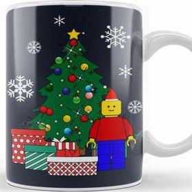 Baskı Dükkanı LEGO Man Around The Christmas Tree Kupa