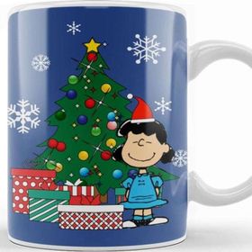 Baskı Dükkanı Lucy Van Pelt Around The Christmas Tree Kupa