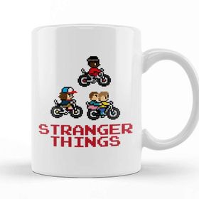 Baskı Dükkanı Stranger Things Kids On Bikes Pixellated Kupa