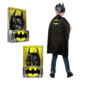 Batman Pelerin Maske Seti