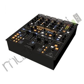 Behringer DDM4000 DJ Mikser