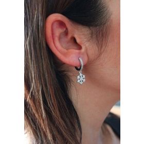 Bella Gloria TGP0225 Kartanesi Sallantılı Gümüş Küpe