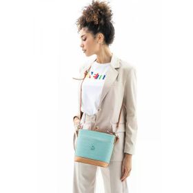 Benetton BNT469 Yeşil Açık Camel Kabartma Yüzey Kadın Omuz Çantası