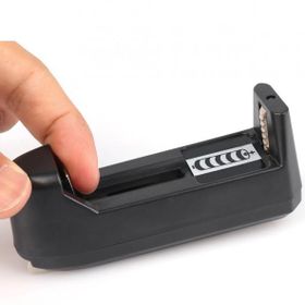 Bigem BM-361 14500-18650 Şarj Cihazı