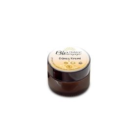 Bir Doktor Bir Kimyager 1D1Dk 50 ml Güneş Kremi