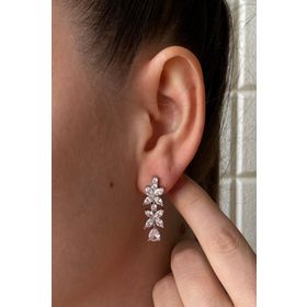 Birinci 925 Ayar Çiçek Modelli Zirkon Taşlı Kadın Gümüş Küpe