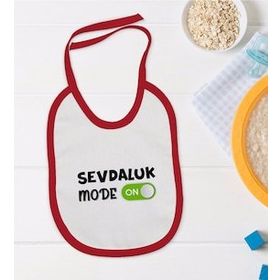 BK Kids Sevdaluk Tasarımlı Kırmızı Bebek Mama Önlüğü