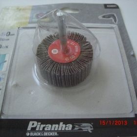 Black & Decker X34041 Yelpaze Zımpara
