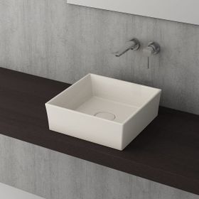 Bocchi Vessel Kare Tezgah Üstü 38 cm Parlak Bisküvi Lavabo