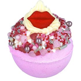 Bomb Cosmetics Kiss Chase Blaster 160 gr Banyo Topu