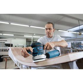 Bosch Eksantrik Çantalı GEX 125-150 Ave (400 W) Zımparalama Makinesi