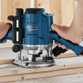 Bosch GOF 1250 CE Freze Makinesi