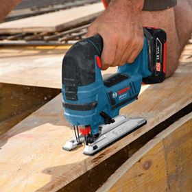 Bosch GST 18 V-LI Akülü Dekupaj Testere