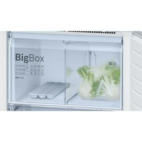 Bosch KGN56LW30N Buzdolabı