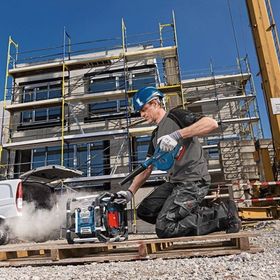 Bosch Professional GBL 18V-120 18V 4 Ah Çift Akülü Üfleyici