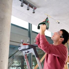 Bosch Uneo 12 Li 2.5 Ah Akülü Kırıcı Delici Matkap