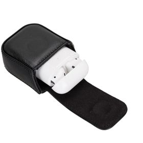 Bouletta RST1 Siyah Jojo Apple AirPods 2.Nesil Uyumlu Deri Kılıf