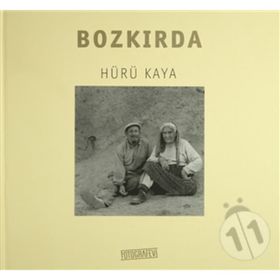 Bozkırda - Hürü Kaya
