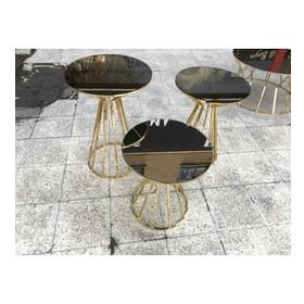 Brc Cadde 12417 Model TK Siyah Düz Temper Cam Metal Altın Kaplam Ayak Zigon Sehpa