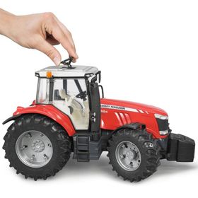 Bruder 03046 Massey Ferguson 7600 Traktör