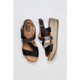 Bueno Shoes 01WL3306 Siyah Deri Dolgu Topuklu Kadın Sandalet