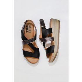 Bueno Shoes 01WL3306 Siyah Deri Dolgu Topuklu Kadın Sandalet