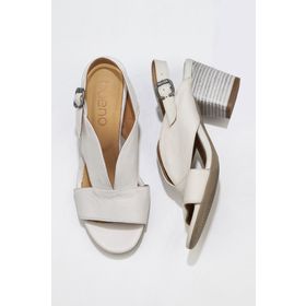 Bueno Shoes 01WN2603 Beyaz Deri Kadın Topuklu Sandalet