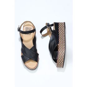 Bueno Shoes 01WQ5901 Siyah Deri Dolgu Topuklu Kadın Sandalet