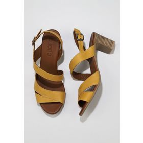 Bueno Shoes 01WQ8503 Sarı Deri Kadın Topuklu Sandalet