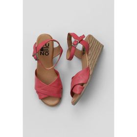 Bueno Shoes 01WS11100 Fuşya Deri Kadın Dolgu Topuklu Sandalet