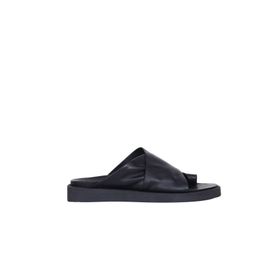 Bueno Shoes 01WS2809 Siyah Deri Parmak Arası Kadın Terlik